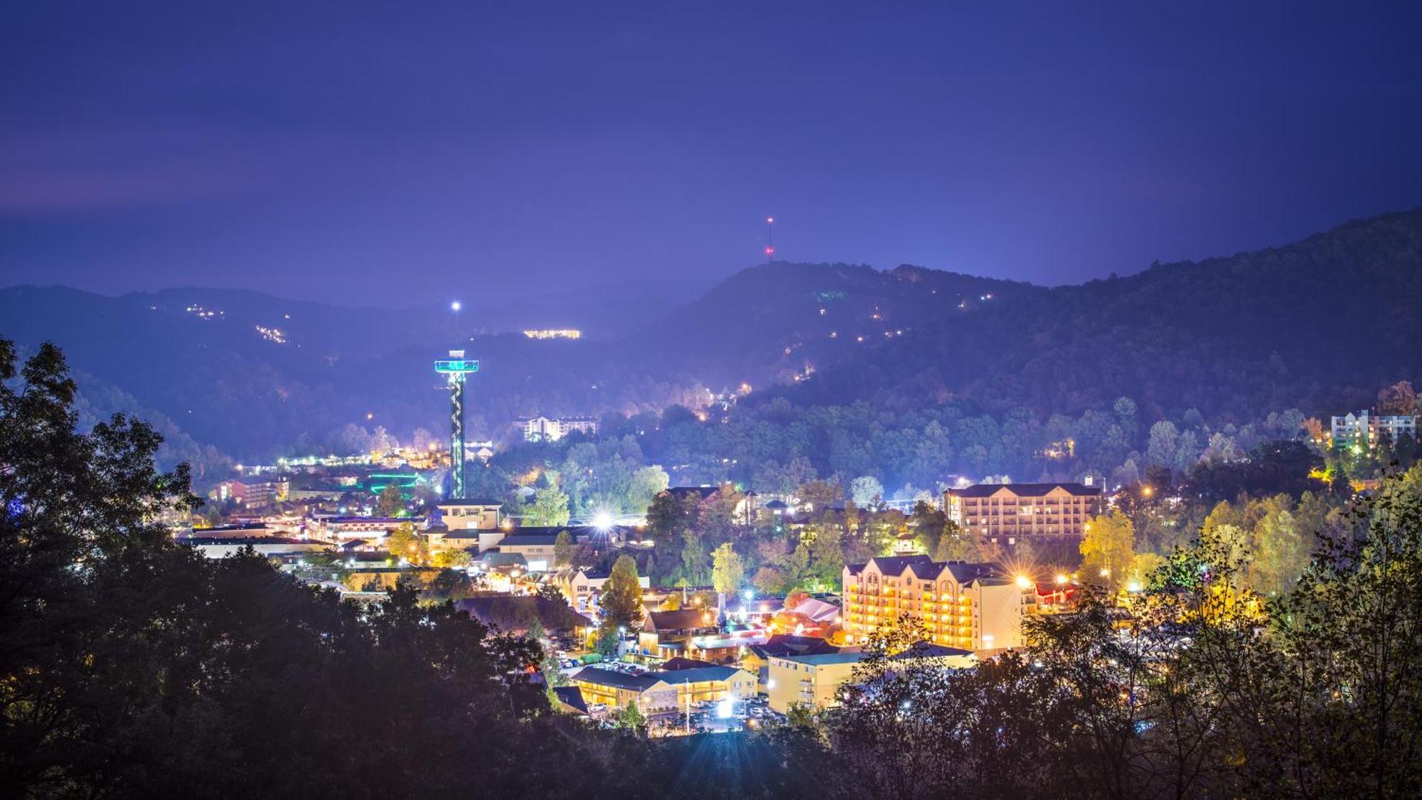Papa Bear, Hot Tub, Wifi, 1089 Free Tickets Each Paid Day, Dollywood And More Sevierville Kültér fotó